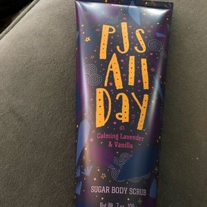 Pjs all day body scrub